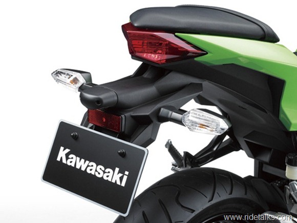 2013 Kawasaki Ninja 250 R Official Picture (10)