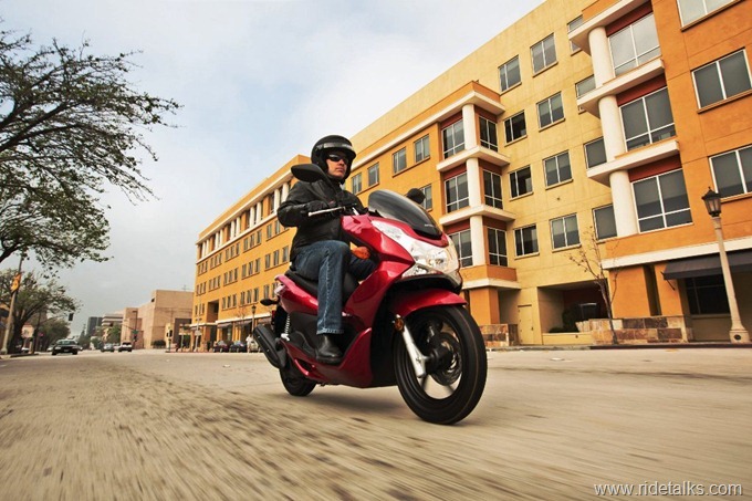 2013 Honda PCX 150 Scooter (6)