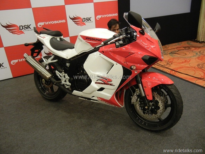 Hyosung GT250R Launch In New Delhi India (28)