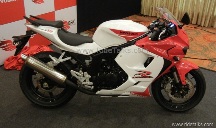 Hyosung GT250R Launch In New Delhi India (37)