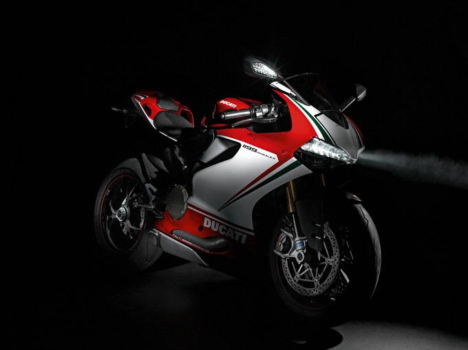 2013 Ducati 1199 Panigale S Tricolore front