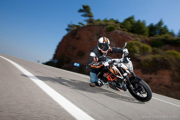 2013 KTM Duke 390 (10)