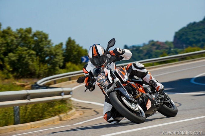 2013 KTM Duke 390 (6)