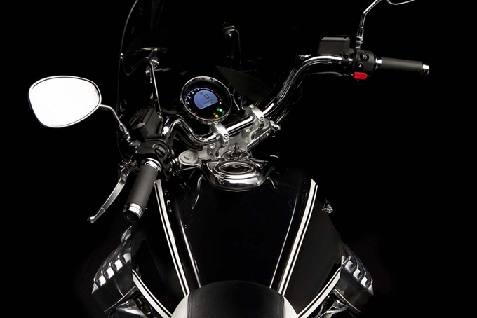 2013 Moto Guzzi California 1400 black close up