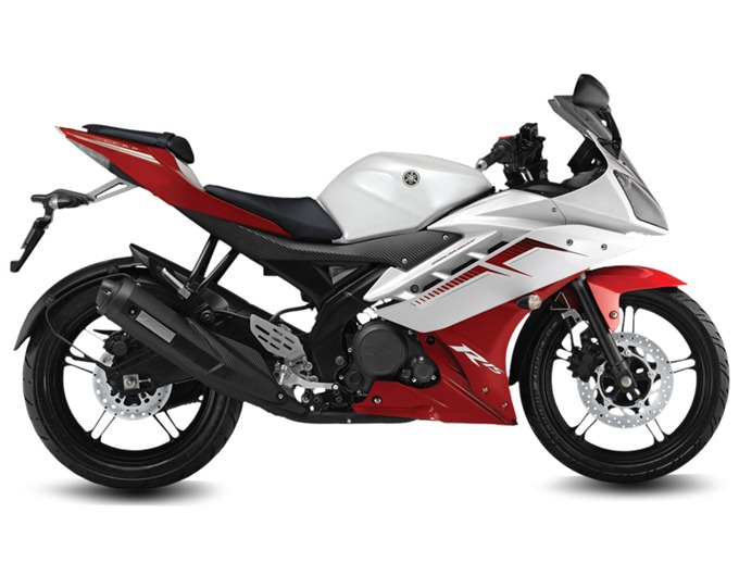 Yamaha R15 Red and White