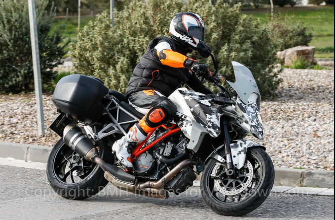 KTM 1290 Super Duke Tourer