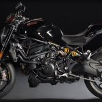 2016-ducati-monster-1200R-official-pics-black-side