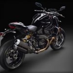 2016-ducati-monster-1200R-official-pics-black-side-angle