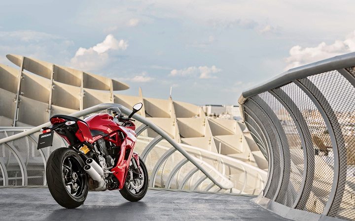 2017 Ducati SuperSport - Rear right