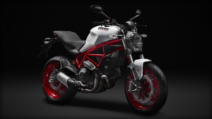 Ducati Monster 797 - Front Right